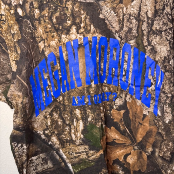 Megan Maroney Am I Ok Tour T-Shirt MD Realtree Camo Ceremony of Roses Cotton - Picture 3 of 5